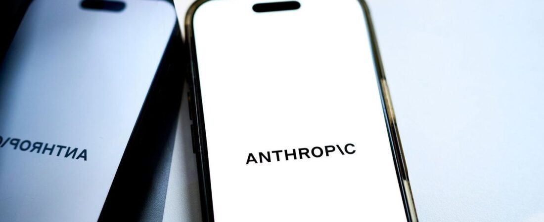 Anthropic企業価値 OpenAI上回る