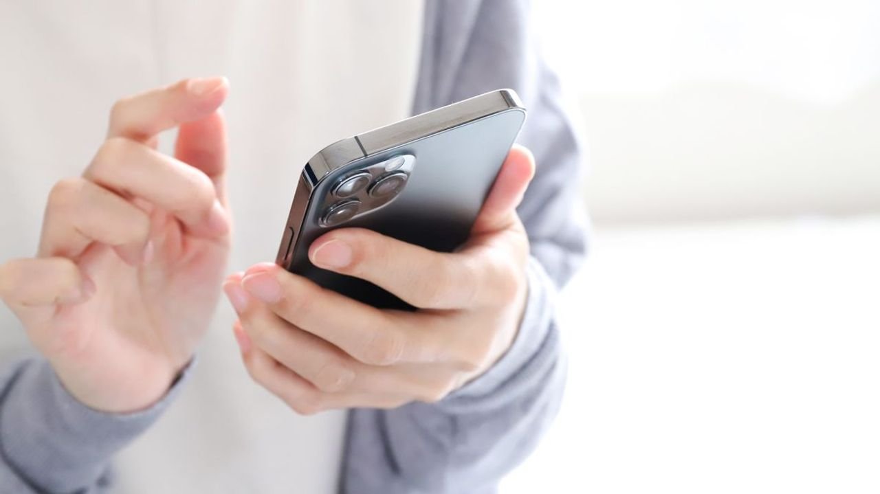 スマホ保有世帯がテレビ超え 調査