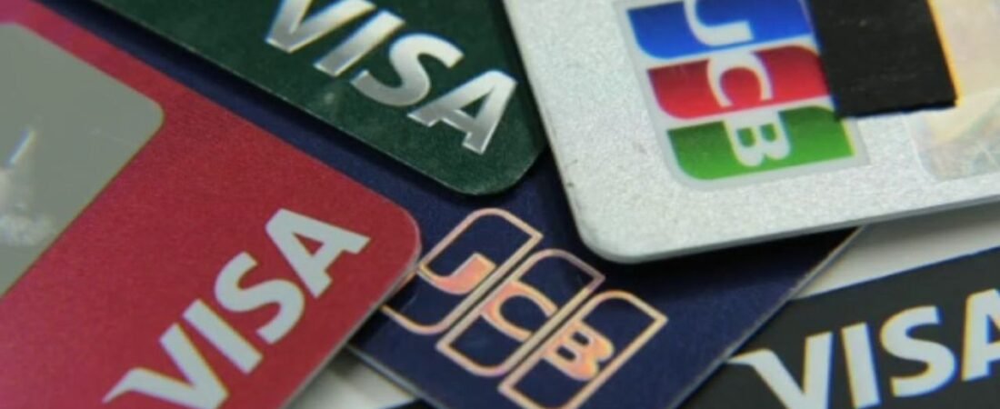 年会費無料のクレカ 放置でコスト