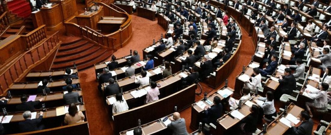 OTC類似薬の追加負担が柱 法成立
