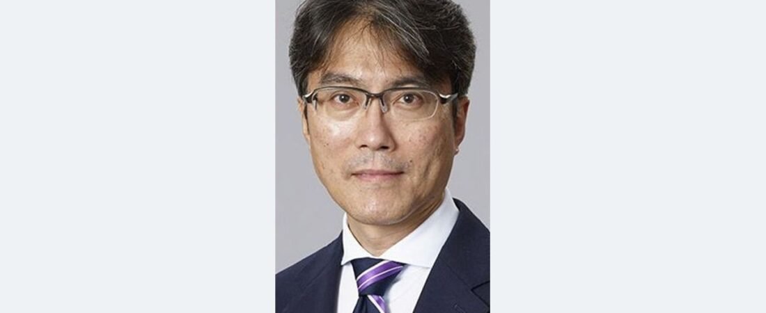 官房長官秘書官 昨年不正出張疑い