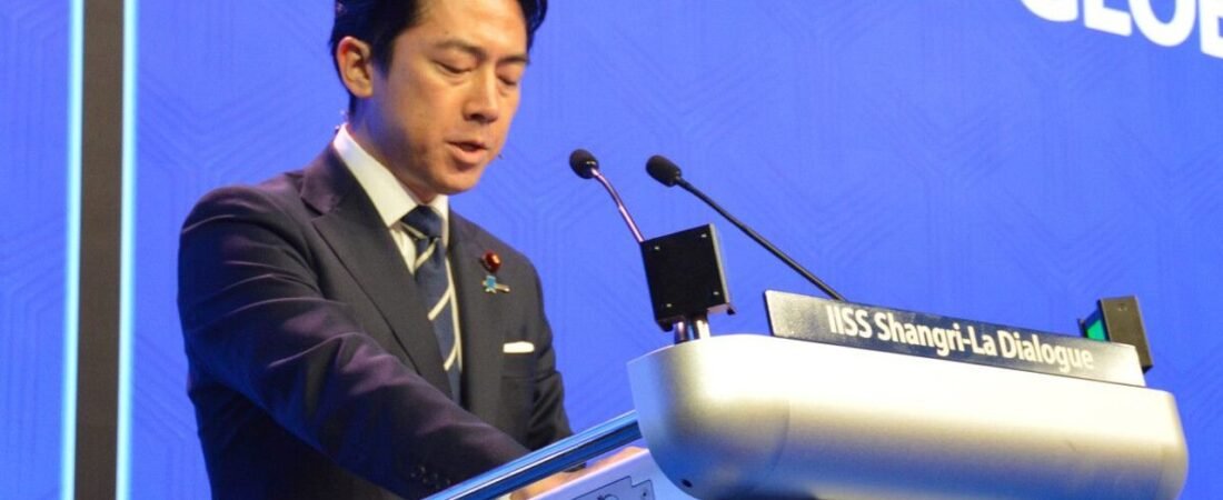 「新型軍国主義」で日中応酬過熱