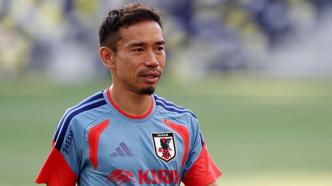 長友 南野に言及「僕と似てきた」