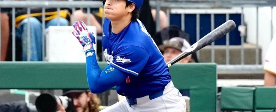 大谷が13号ホームラン 敵地騒然