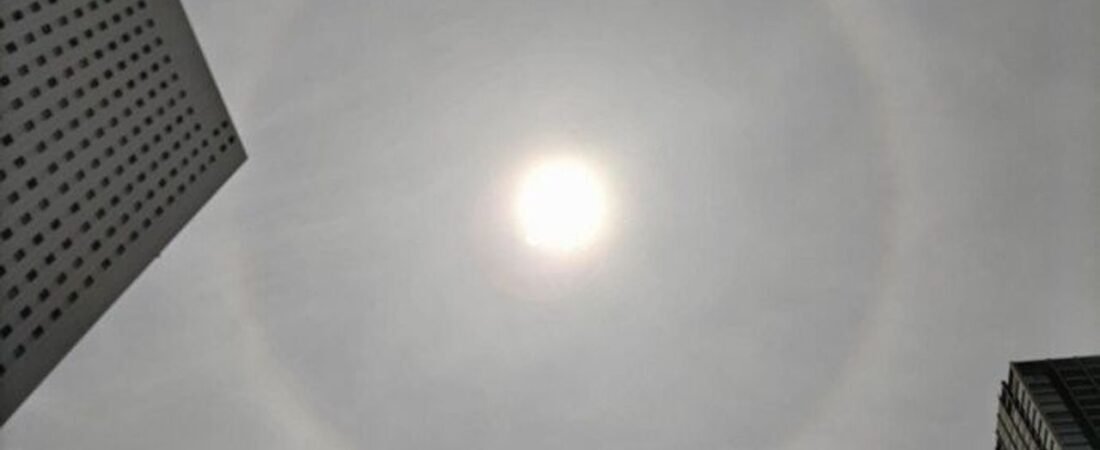 東京都心の空に現象「ハロ」出現