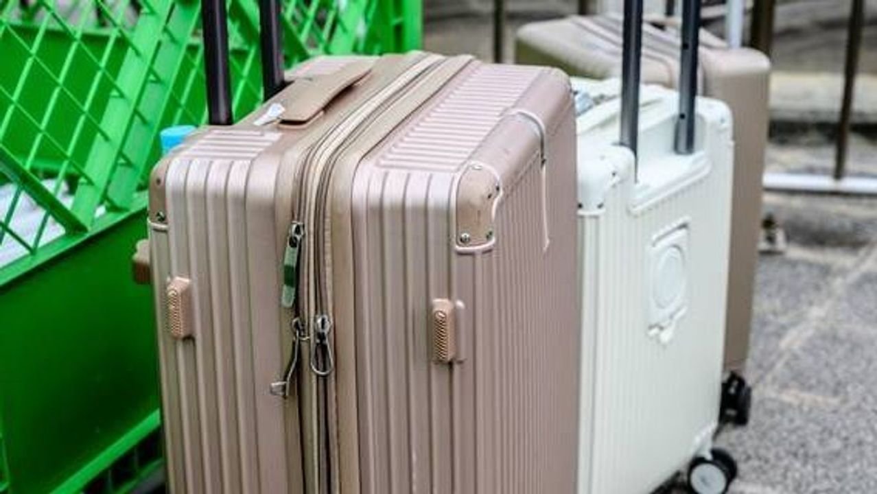 放置スーツケース深刻化 法的には