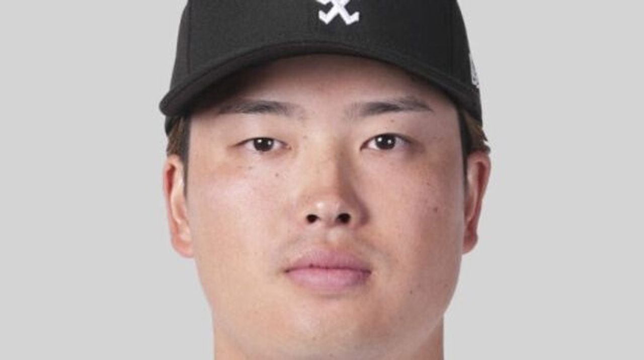 村上宗隆の右脚に注射 治療専念