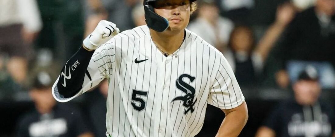 村上宗隆 月間最優秀新人に選出
