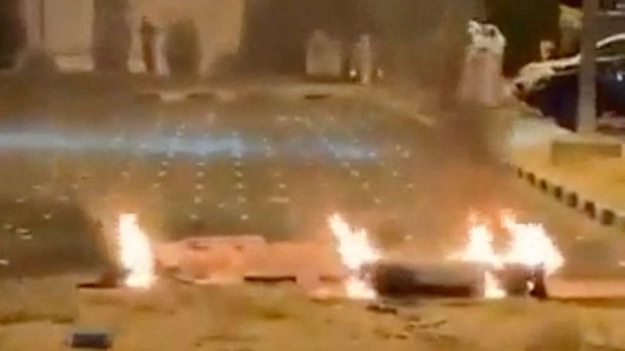 イラン クウェート国際空港を攻撃