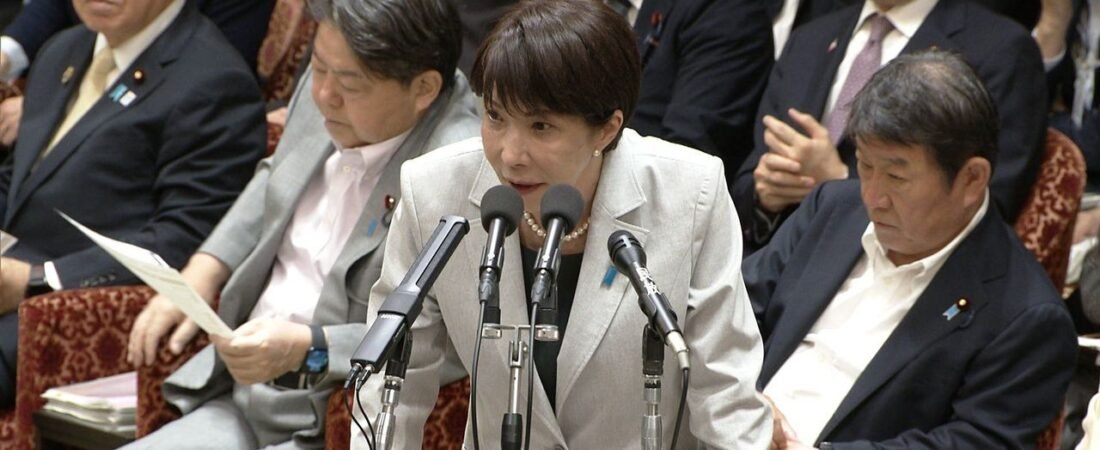 出生数最低 首相「非常に厳しい」