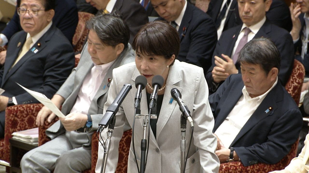 出生数最低 首相「非常に厳しい」