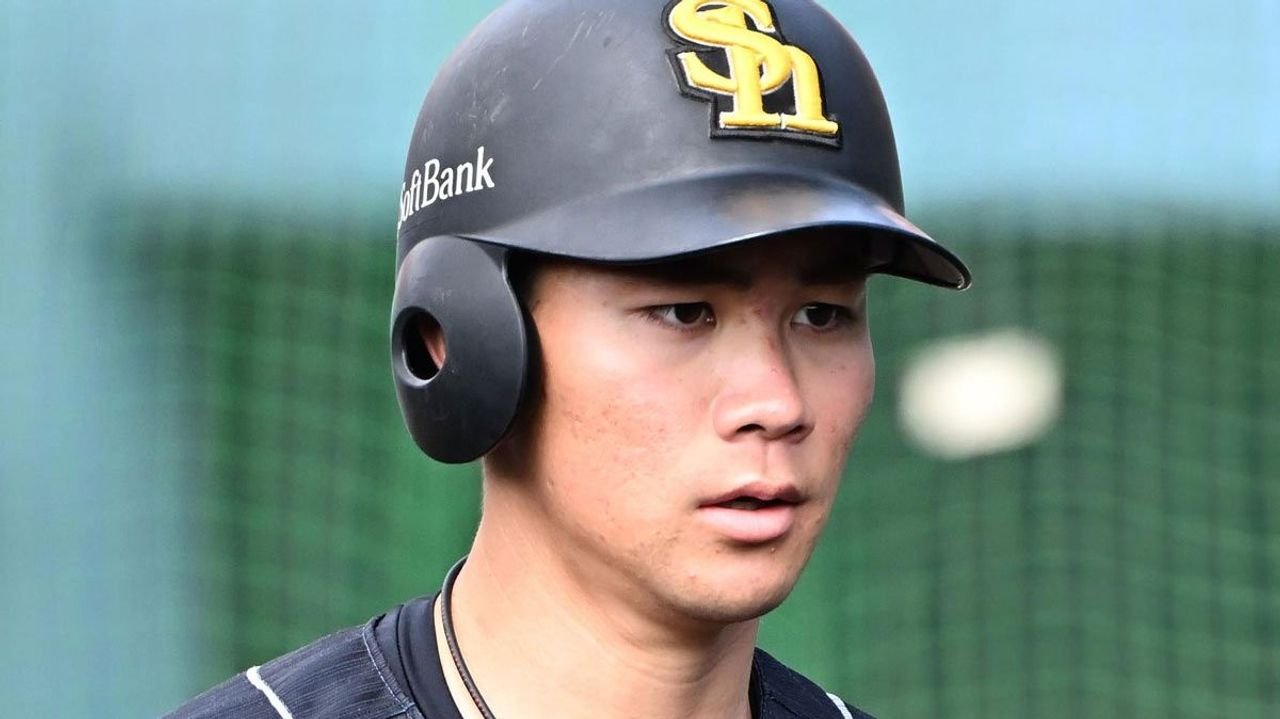SBが延長激戦制す 飛行機乗れず