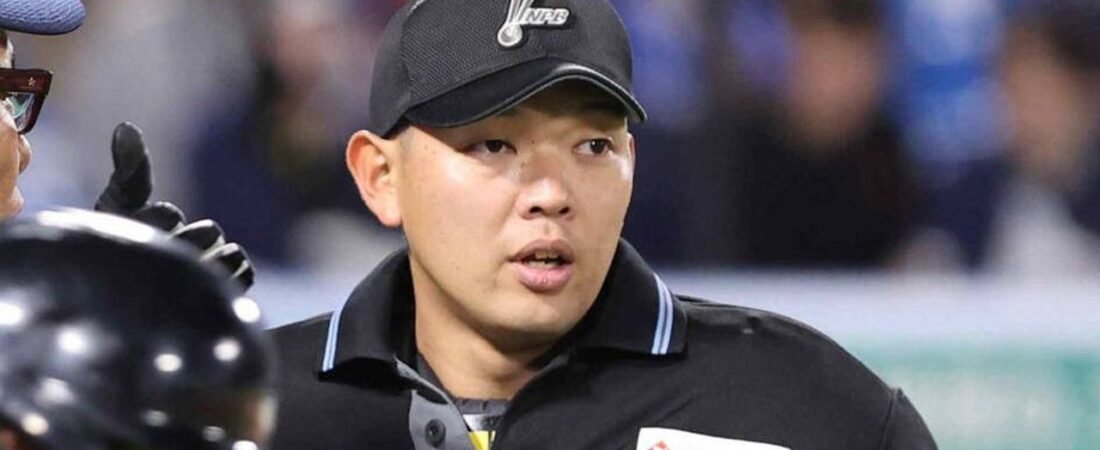 バット直撃の審判 退院めど立たず