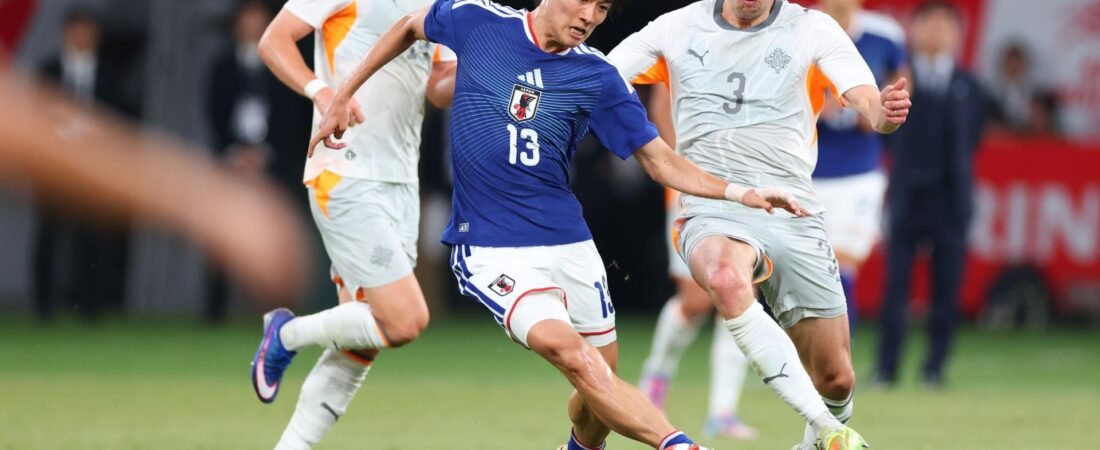 MF中村敬斗のソックス なぜ短い