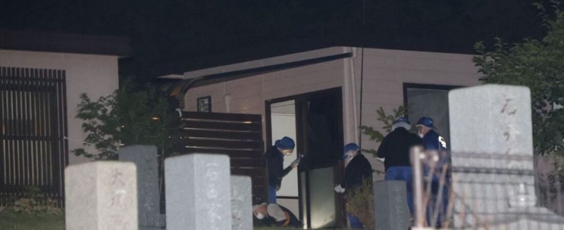 男性が刺され死亡 おいの男を確保